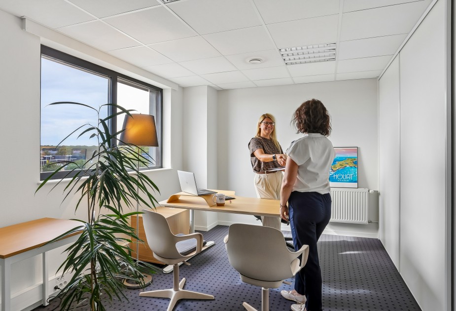 Bureau equipe Centre d affaires Vannes Laroiseau 3eme etage